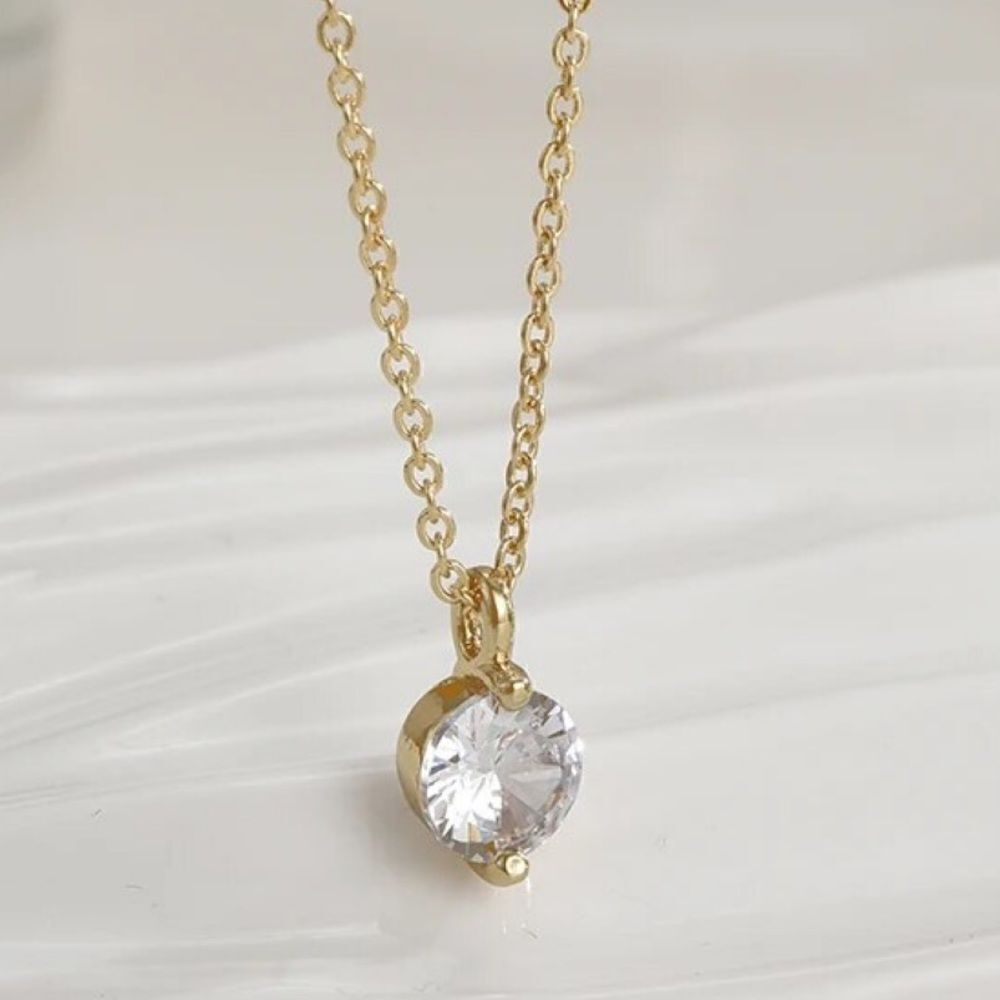 The Dainty Solitaire pendant necklace in gold